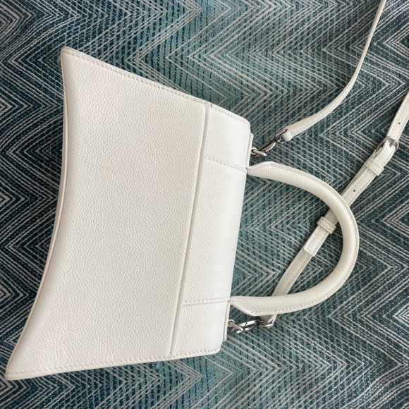 Balenciaga hourglass bag in white - Picture 5 of 5